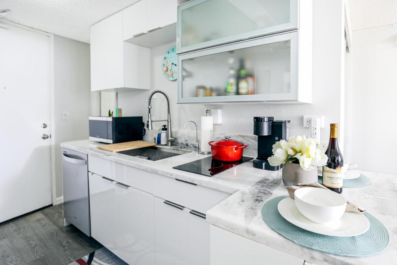 Beautifully Upgraded Studio Close To Waikiki Beach Daire Honolulu Dış mekan fotoğraf